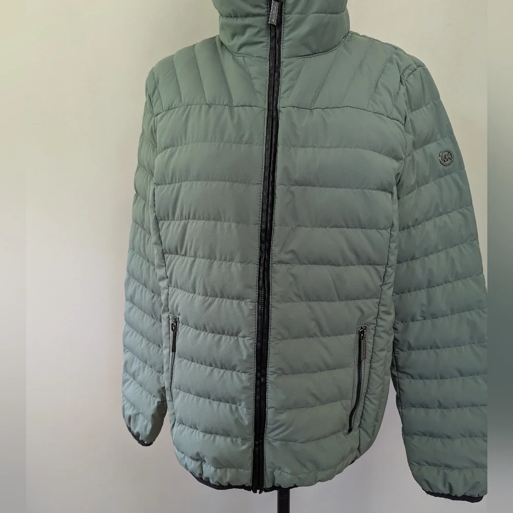 Michael Kors Ultra Light‎ Down Filled Puffer Coat Olive Green